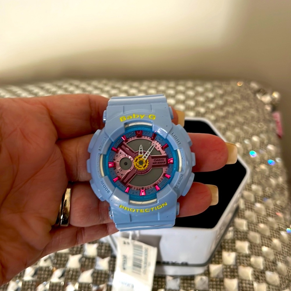 Baby G shock NWT
